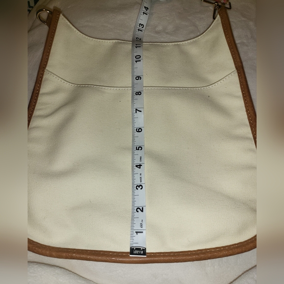 NWOT ah dorned handbag with adjustable pink guitar strap - Picture 6 of 11